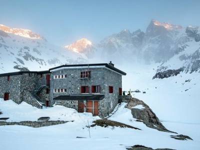 Randonnée hivernale Vallée de Gaube • Raquettes face nord du Vignemale – Journée nature Pyrénées