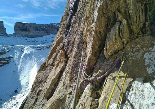 Grande voie d'escalade montagne Pyrénées