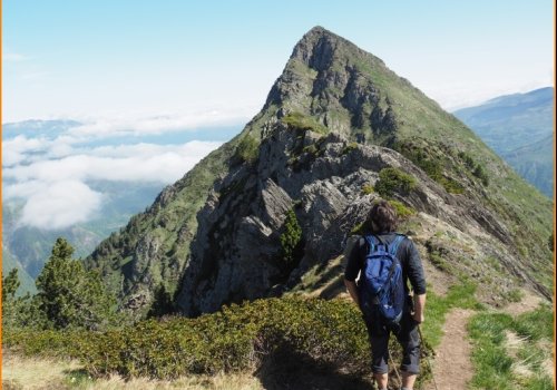 Randonnée guidée au Pic de Viscos depuis Cauterets – Défi sportif dans les Pyrénées