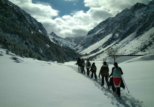 Randonnée à raquettes au lac de Gaube en demi-journée